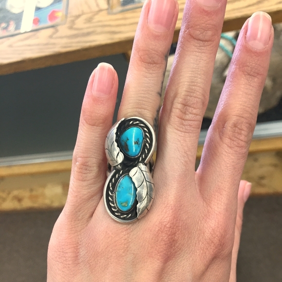 Meet your Posher, TurquoiseBoss - Picture 2 of 5